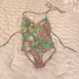 Like New Lily Pulitzer One Piece Swimsuit sz 2